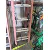 Image 2 : (10133254) 2019 Louisville FE3232 Extension Ladder, 32 Feet