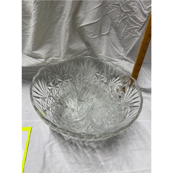 Punch bowl and glasses