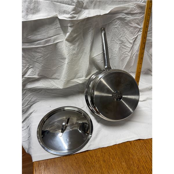 Paderno pan made in Canada pot