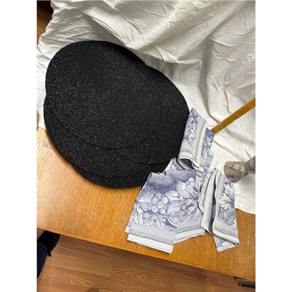 Beaded placemats and napkins made in Italy