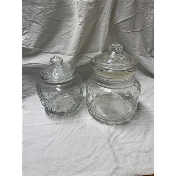 Sealing glass jars
