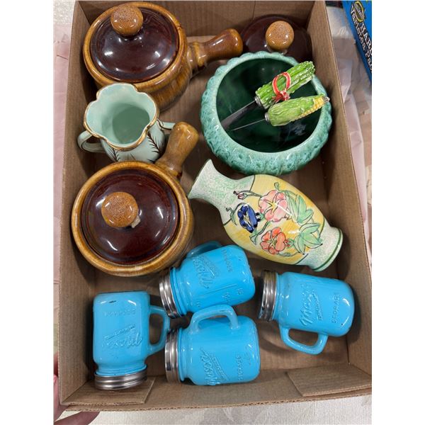 Mini mason jars, and other pottery pieces