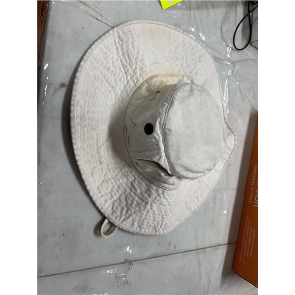 Tilley Hat needs cleaning