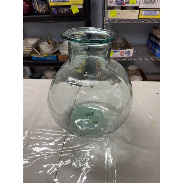 Large jar/vase