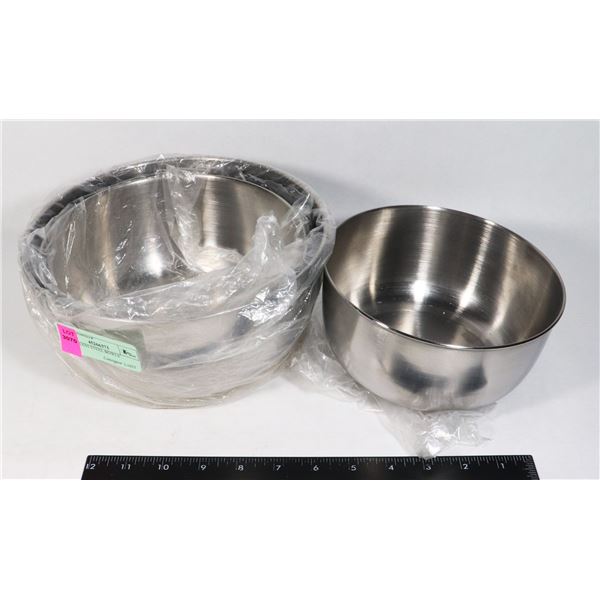 3 STAINLESS STEEL BOWLS