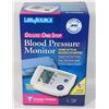 Image 1 : LIFE SOURCE DELUXE ONE STEP BLOOD PRESSURE MONITOR