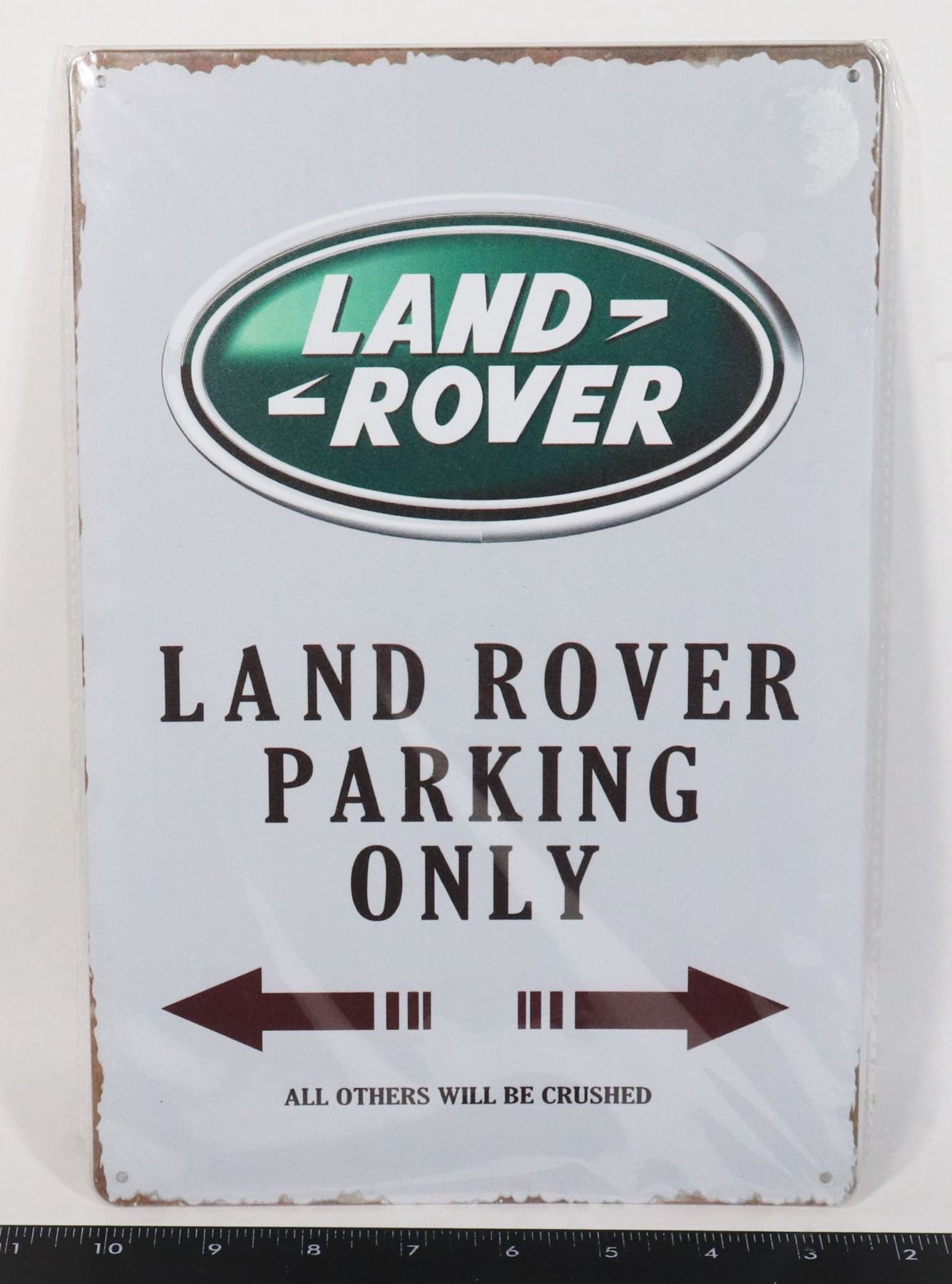 BRAND NEW LAND ROVER THEMED METAL SIGN