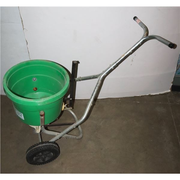 FERTILIZER SPREADER