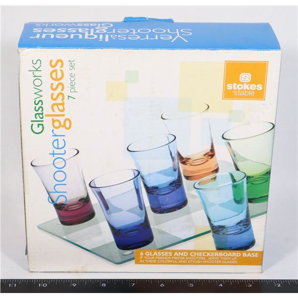 SHOT GLASS CHECKER BOARD SET