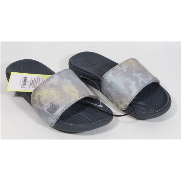 NEW CHILDREN SHOES SIZE 13