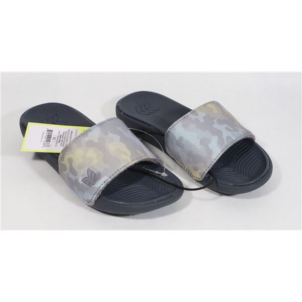 NEW CHILDREN SHOES SIZE 13