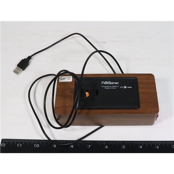 FAUX WOOD ALARM CLOCK WITH HUMIDITY DISPLAY
