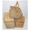 Image 1 : 3 WICKER PICNIC BASKETS