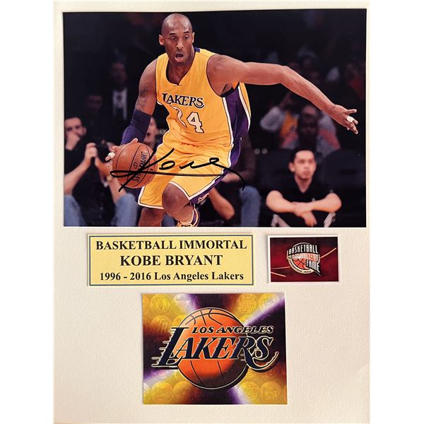 LA Lakers Kobe Bryant signed photo