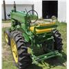 Image 2 : 1952 JD M Tractor