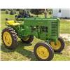 Image 3 : 1952 JD M Tractor