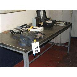 STEEL BENCH WITH VICE