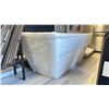 Image 2 : 67"W X 32"D X 26" WHITE COMMERCIAL BATHTUB