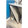 Image 1 : 5 ASSORTED COUNTERTOPS - 3 STONE & 2 LAMINATE
