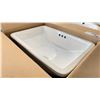 Image 4 : GEMINI WSQ036 PORCELAIN LAVATORY SINK