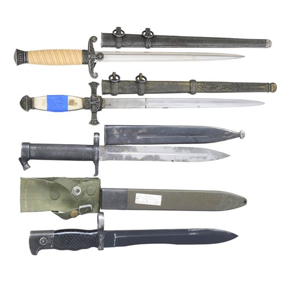 4 EDGED WEAPONS.