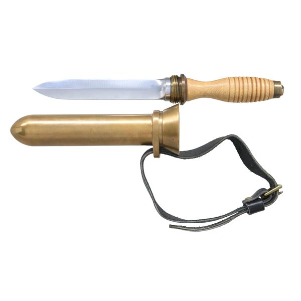 US NAVY DESCO DEEP SEA DIVER KNIFE.