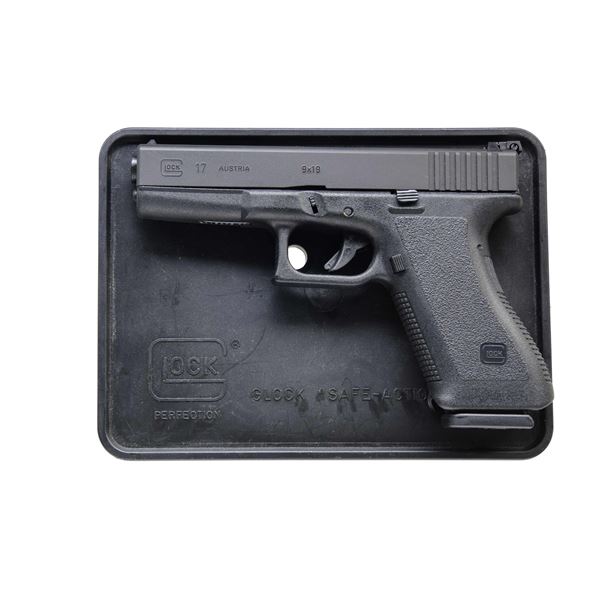 GLOCK 17 GEN 2 SEMI AUTO PISTOL.