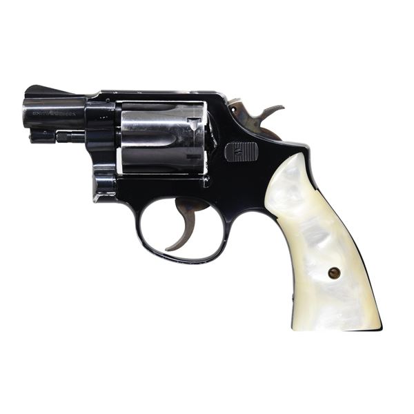 SMITH & WESSON MODEL 12-2 DA REVOLVER.