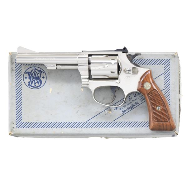 SMITH & WESSON MODEL 34-1 DA REVOLVER.
