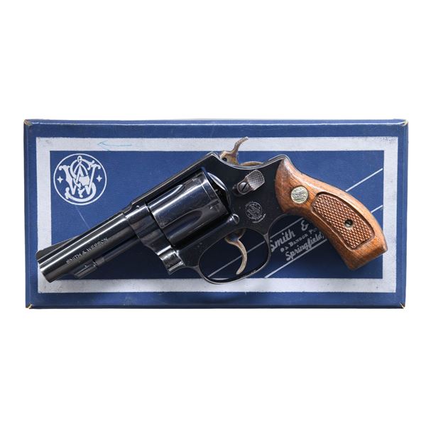 SMITH & WESSON MODEL 36 DA REVOLVER.
