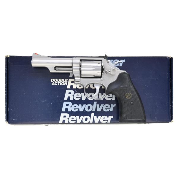 SMITH & WESSON MODEL 66-2 DA REVOLVER.