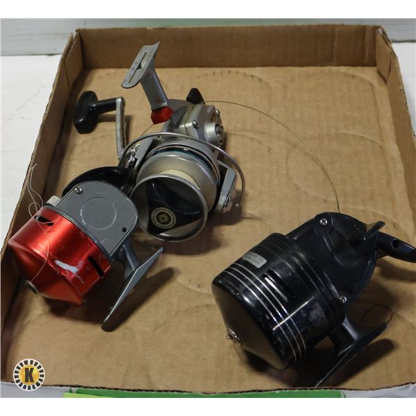 LOT OF 3 FISHING REELS WITH LINE