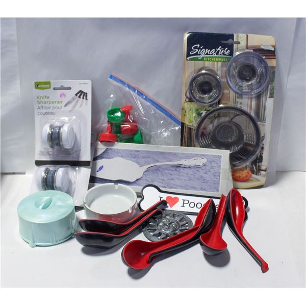 BOX OF VARIOUS KITCHENWARES