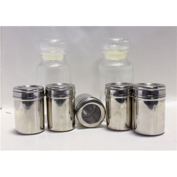 BOX OF VARIOUS SIZE SPICE JARS