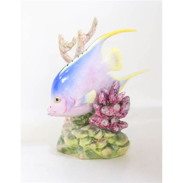 VINTAGE ROYAL WORCESTER ENGLAND "BLUE ANGEL"