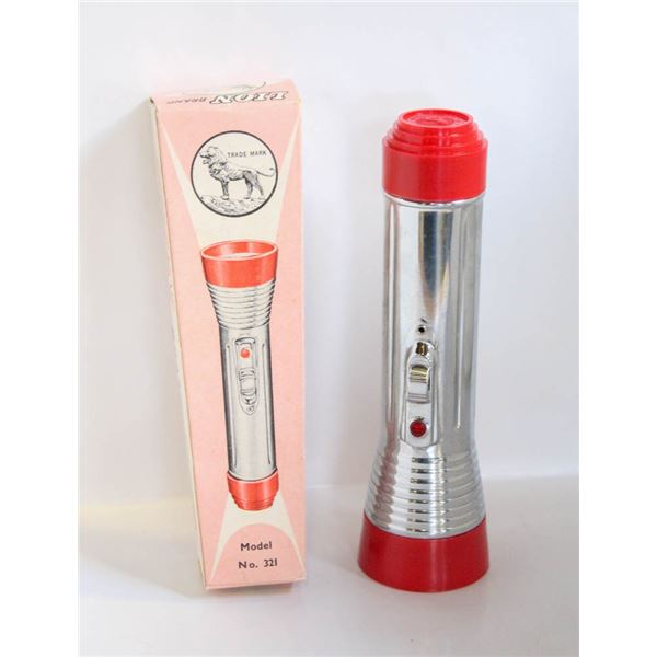 VTG LION BRAND ALUMINUM FLASHLIGHT- NEW OLD STOCK