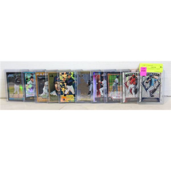 LOT OF 10 BASEBALL CARDS