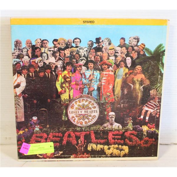 THE BEATLES - STG PEPPER VINYL ALBUM