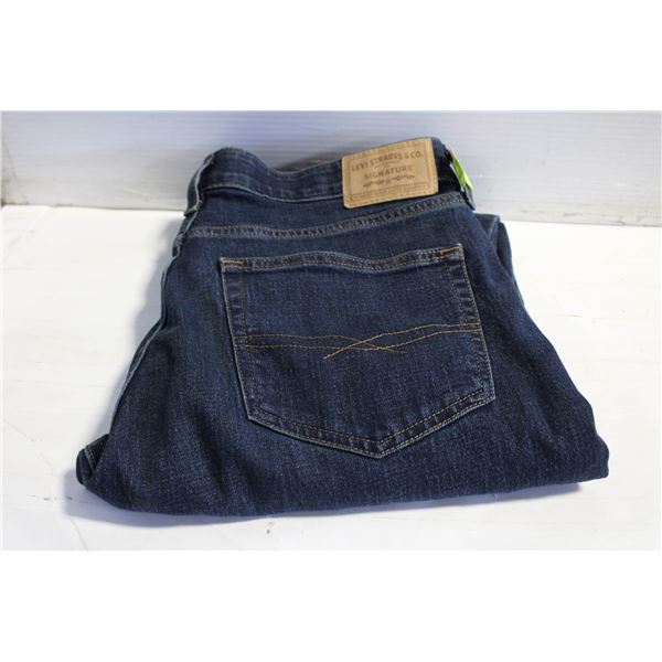 MENS LEVIS STRAUSS SIGNATURE JEANS 34/34