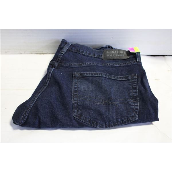 MENS LEVIS STRAUSS AND CO SIGNATURE