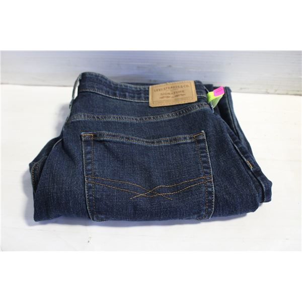 MENS LEVIS STRAUSS AND CO SIGNATURE