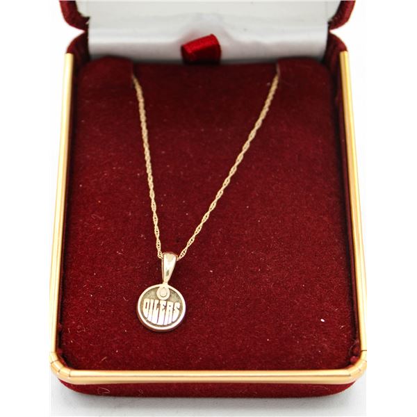 10K GOLD OILERS PENDANT WITH 18" CHAIN