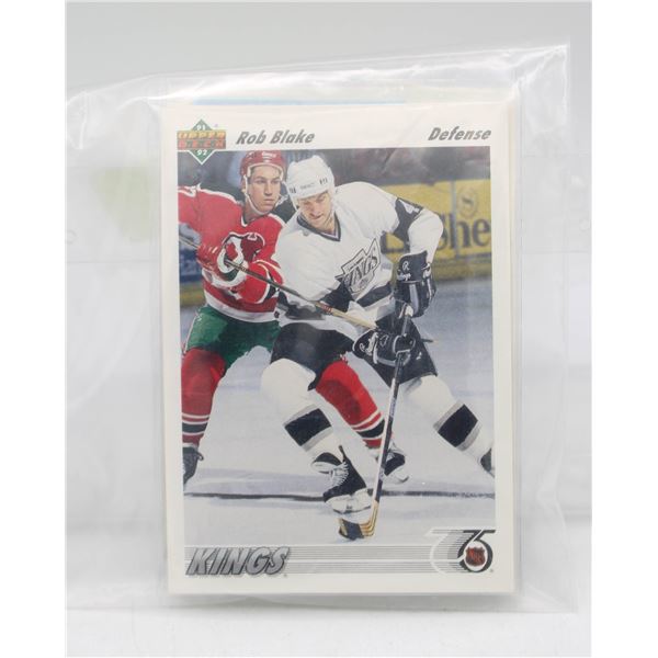 LOT OF 3 HOCKEY CARDS 1991-92 UPPER DECK