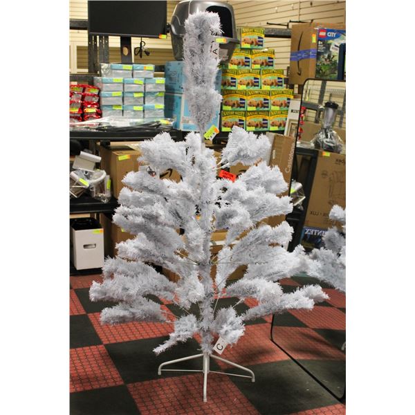 NEW WHITE ARTIFICIAL 5.5FT TALL CHRISTMAS TREE
