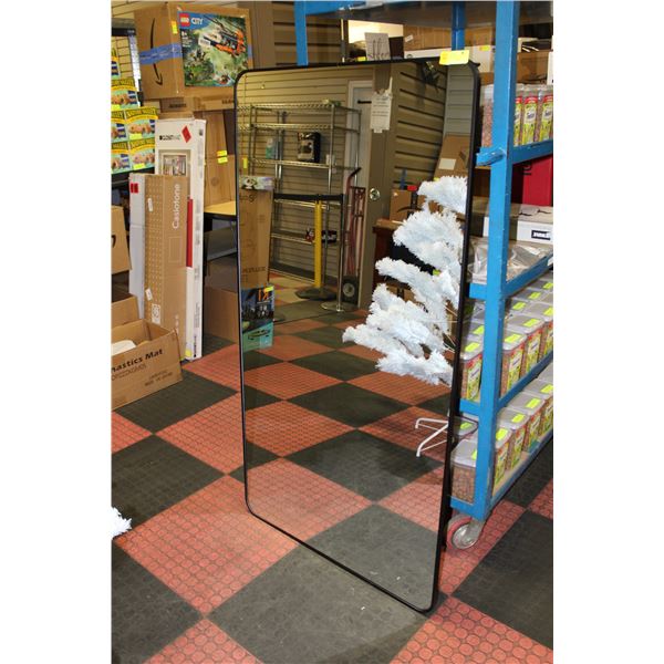 NEW 30" X 56" BLACK METAL FRAMED HANGING