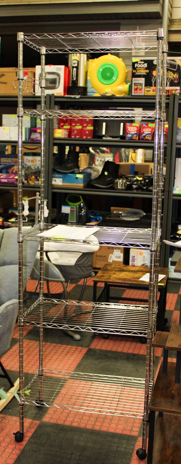 NEWLY ASSEMBLED ROLLING METRO RACK - KITCHEN