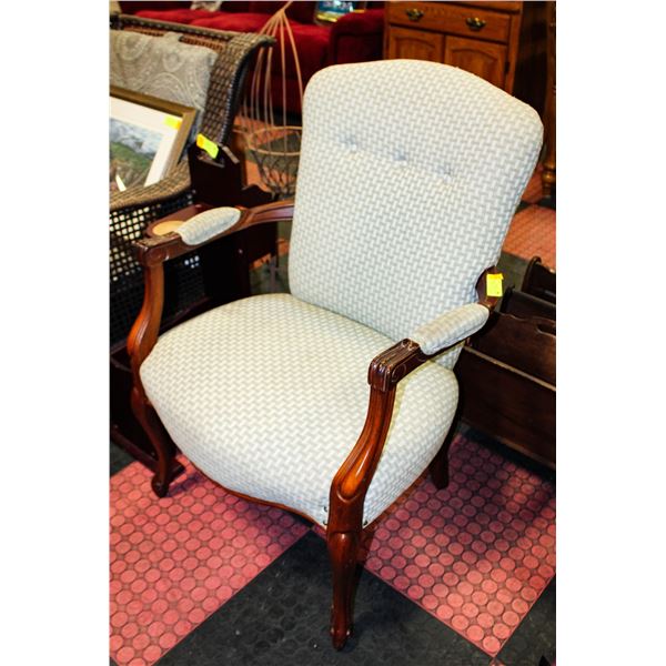 WOOD FABRIC CUSHION CHAIR W/PADDED ARMS