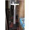 Image 1 : WEIGHT SCALE