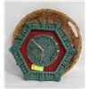 Image 1 : 14" X 14" ESTATE CLOCK IN WICKER BASKET