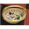 Image 1 : WICKER BASKET WITH LARGE QUANTITY OF